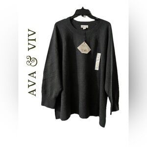 B7 NWT AVA & VIV SWEATER SIZE 2XL IN GRAY.  BUST 26.5”, LENGTH 28”.